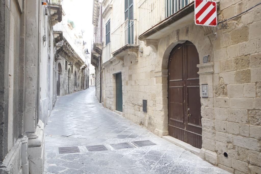 Ortigia Camere Con Vista Da Giulio B&B Syracuse Exterior foto