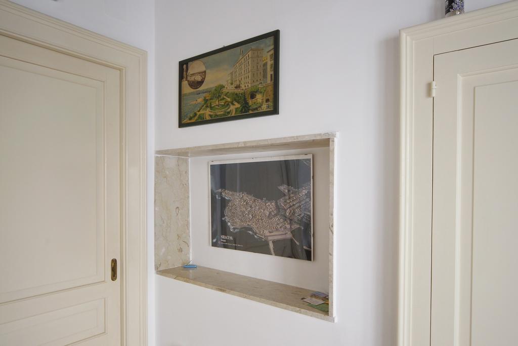 Ortigia Camere Con Vista Da Giulio B&B Syracuse Exterior foto